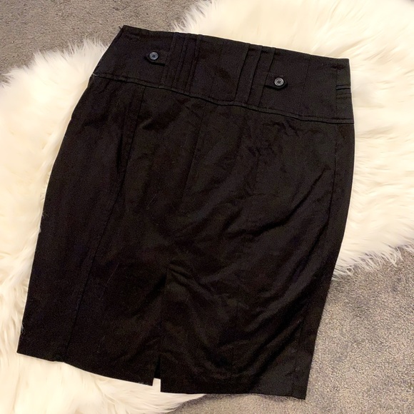 Black pencil skirt - Picture 2 of 4